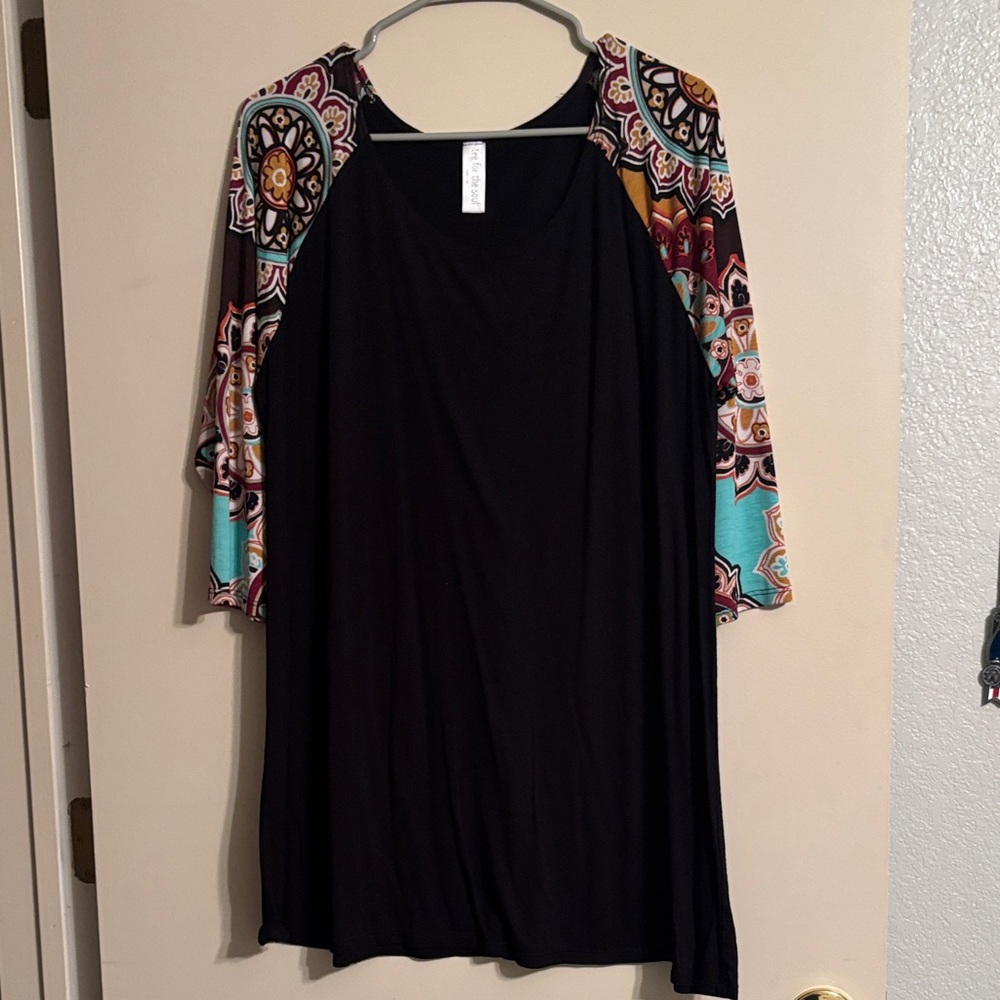 Women's Black and Multicolor Tunic Top